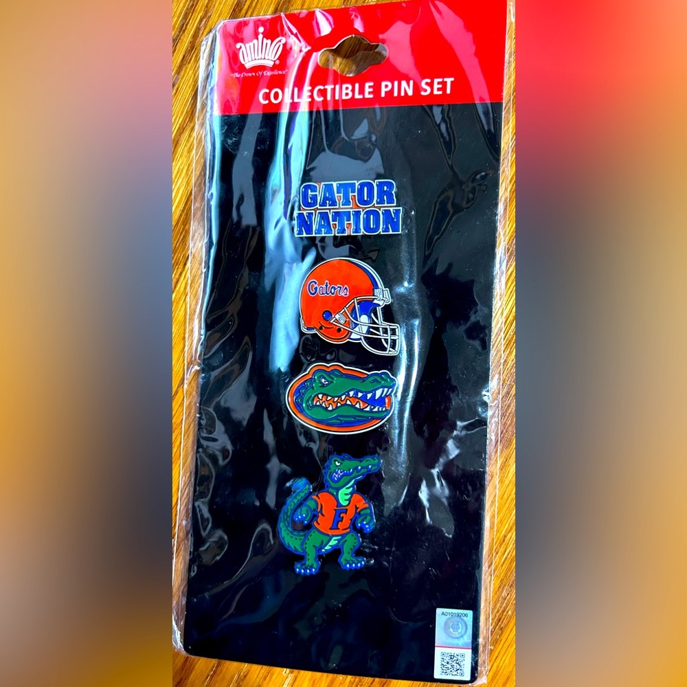 Gator Nation Collectible Pin Set  New in Pkg.